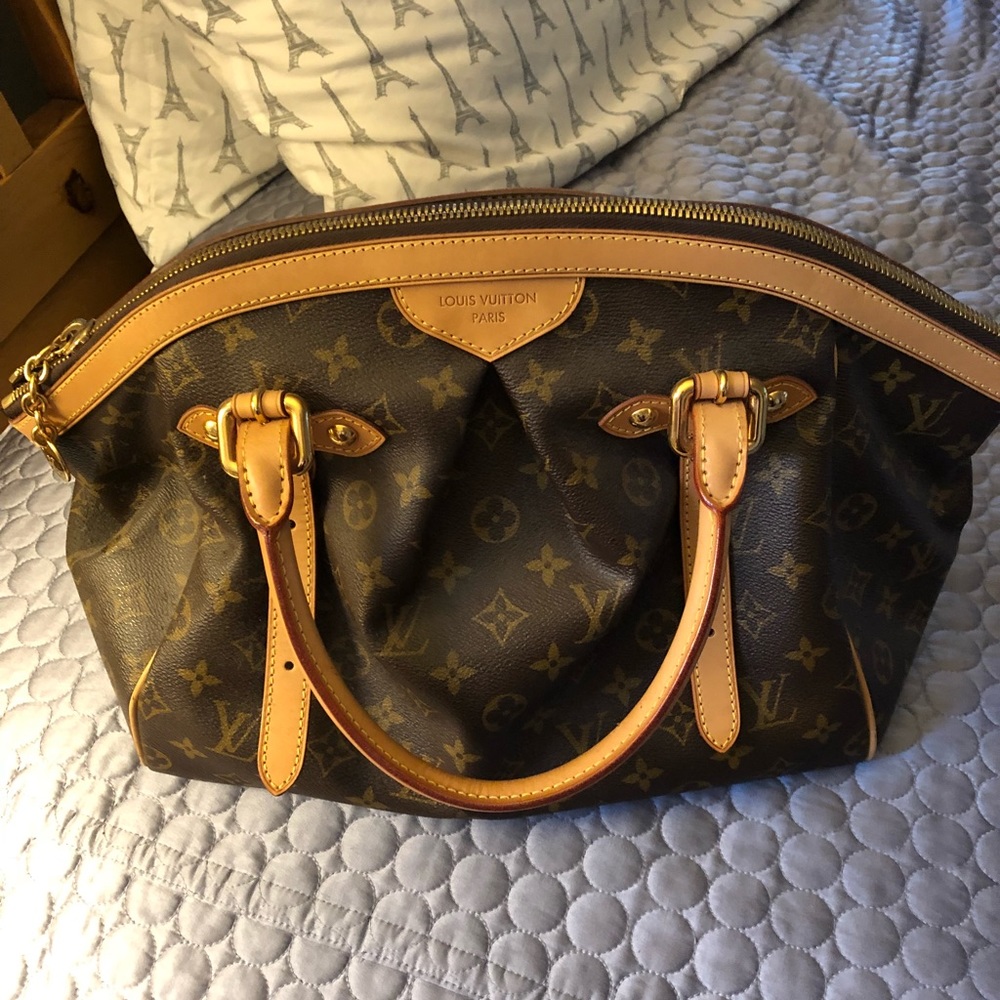 Louis Vuitton Tivoli GM Handbag